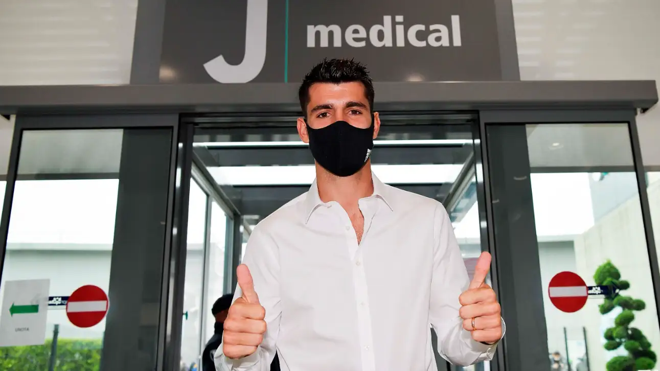 Álvaro Morata pasa reconocimiento médico con la Juventus de Turín Álvaro Morata pasa reconocimiento médico con la Juventus de Turín