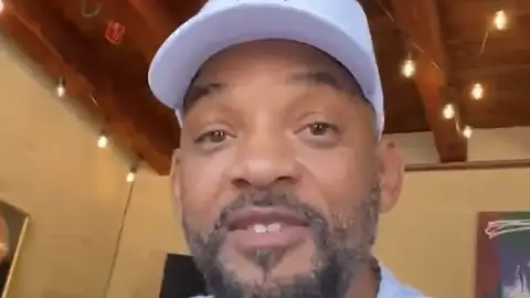 Will Smith se emociona con el gesto de Diego Méntrida: "Amo a este triatleta español, me has hecho llorar" Will Smith se emociona con el gesto de Diego Méntrida: "Amo a este triatleta español, me has hecho llorar"