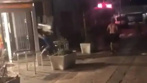 Batalla campal entre okupas y vecinos en Casabermeja, Málaga Okupas