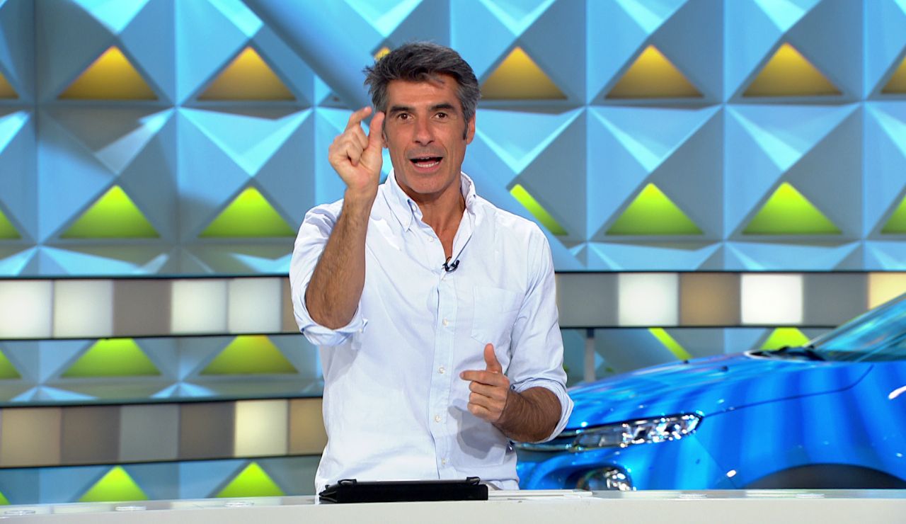 El truco infalible de Jorge Fernández para saber en qué lado se encuentra el depósito de gasolina del coche El truco infalible de Jorge Fernández para saber en qué lado se encuentra el depósito de gasolina del coche