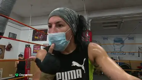 Miriam 'La Reina' Gutiérrez explica el riesgo de boxear con mascarilla: "No te llega el oxígeno a la cabeza" Miriam 'La Reina' Gutiérrez explica el riesgo de boxear con mascarilla: "No te llega el oxígeno a la cabeza"