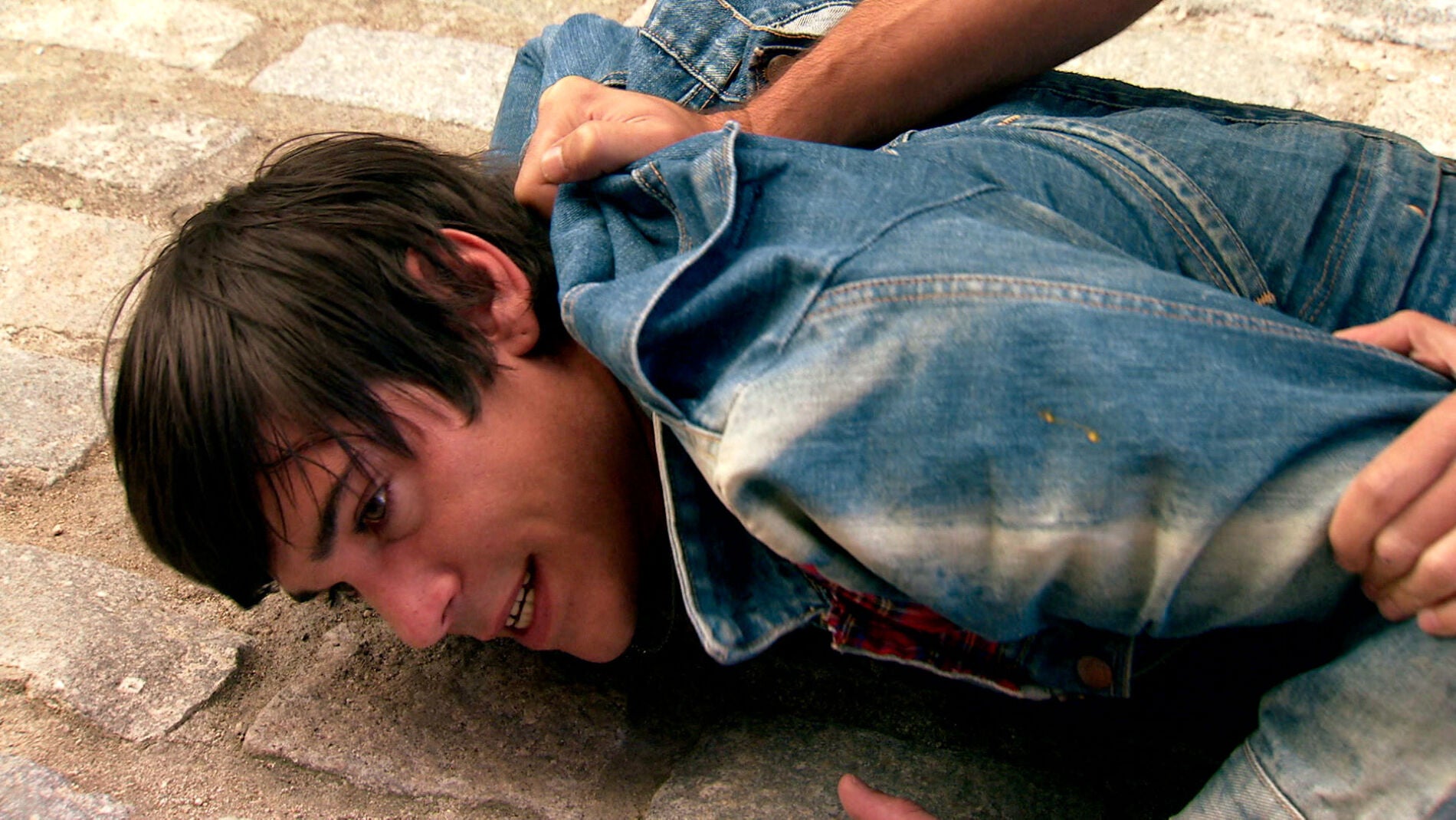 Fabi&aacute;n, el ladr&oacute;n del barrio se lleva un buen escarmiento