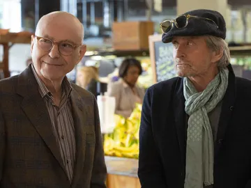 Alan Arkin y Michael Douglas en 'El método Kominsky' Alan Arkin y Michael Douglas en 'El método Kominsky'
