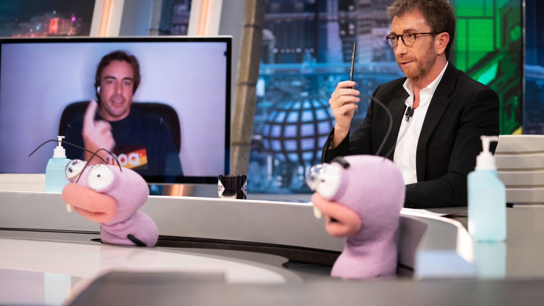 Trancas y Barrancas someten a Fernando Alonso al test con las preguntas más íntimas: ¿Le molesta que le toquen el asiento de su coche?