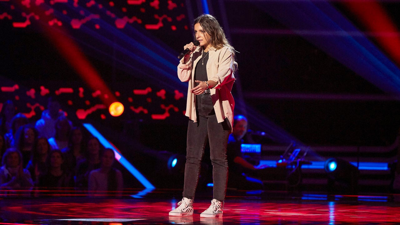 Carlota Palacios, emoción y corazón cantando 'Catalina' en ...