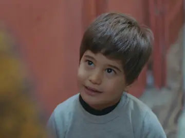 El tierno enamoramiento de Doruk: su amor infantil por Ceyda El tierno enamoramiento de Doruk: su amor infantil por Ceyda