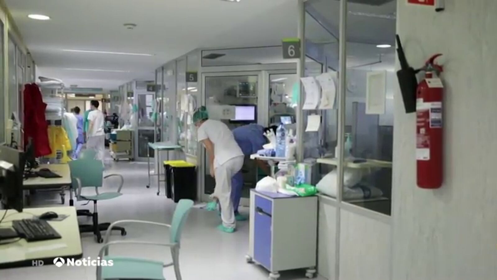 Los ingresos de enfermos por coronavirus en planta y camas UCI se duplica en un mes en los hospitales
