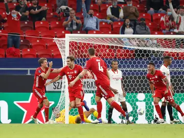 Javi Martínez celebra su gol ante el Sevilla Javi Martínez celebra su gol ante el Sevilla