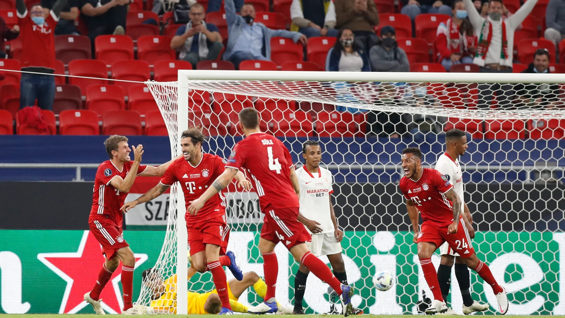 Javi Martínez celebra su gol ante el Sevilla Javi Martínez celebra su gol ante el Sevilla