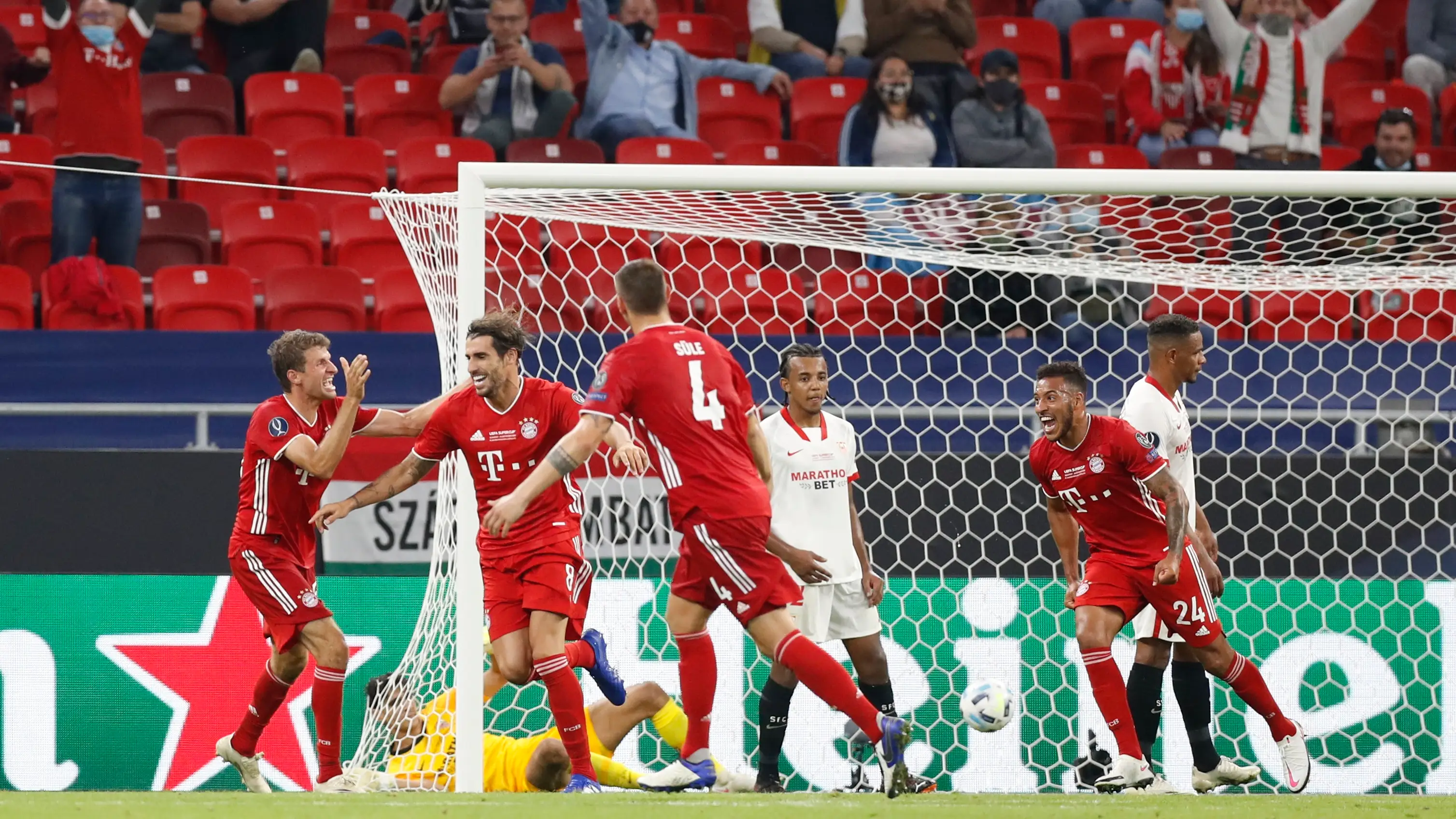 Javi Martínez celebra su gol ante el Sevilla Javi Martínez celebra su gol ante el Sevilla