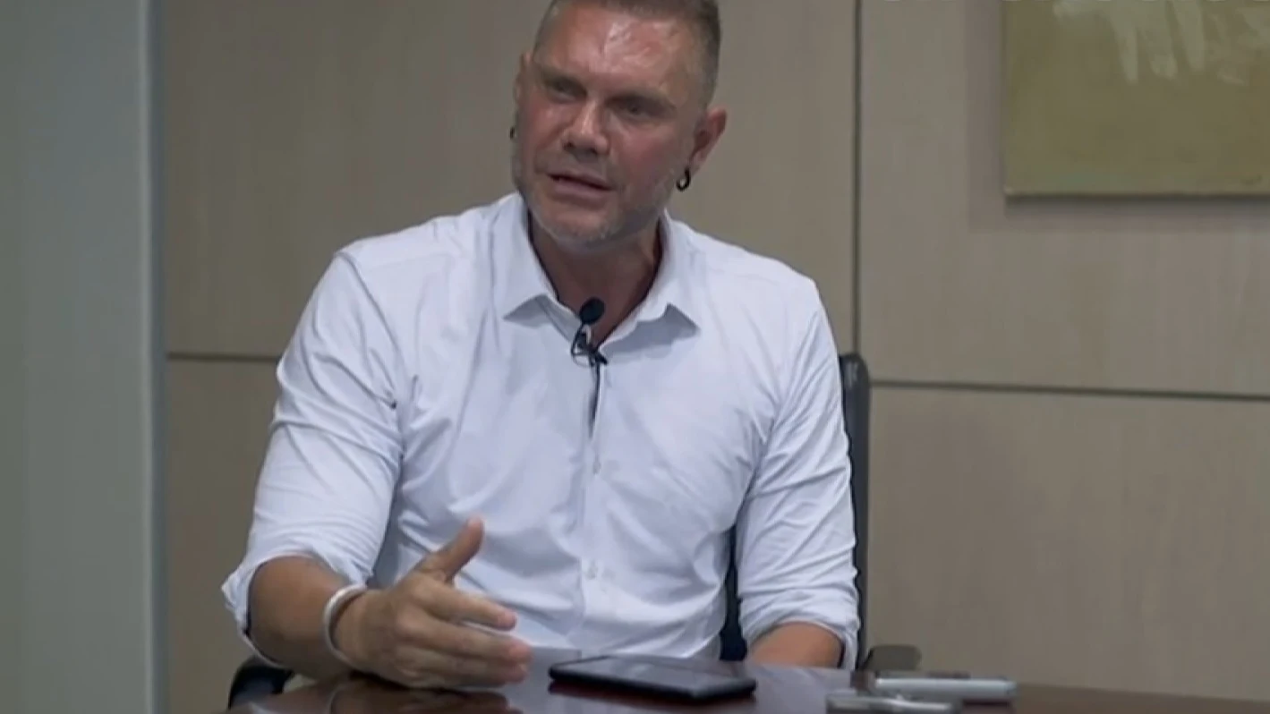 Nacho Vidal habla por primera vez de la muerte del fotógrafo José Luis Abad: "El volvió a la vida y empezó a revolverse por el suelo" Nacho Vidal habla por primera vez de la muerte del fotógrafo José Luis Abad: "El volvió a la vida y empezó a revolverse por el suelo"