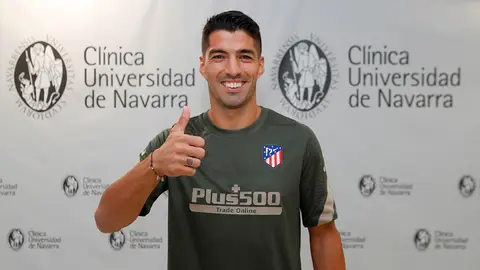 Luis Suárez pasa reconocimiento médico con el Atlético Luis Suárez pasa reconocimiento médico con el Atlético