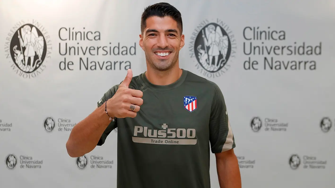 Luis Su&aacute;rez pasa reconocimiento m&eacute;dico con el Atl&eacute;tico