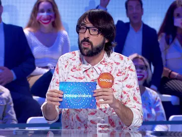 La peculiar colección de Quique Peinado se amplía en ‘Pasapalabra’: “Sigo siendo fan de la tele” La peculiar colección de Quique Peinado se amplía en ‘Pasapalabra’: “Sigo siendo fan de la tele”