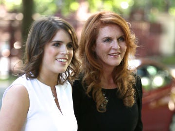 Eugenia de York y su madre Sarah Ferguson