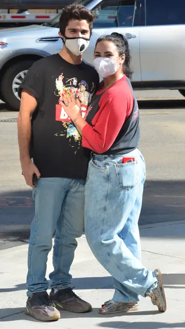 Demi Lovato y Max Ehrich Demi Lovato y Max Ehrich