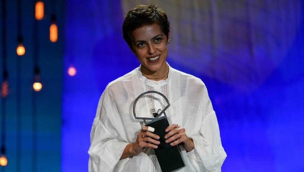 La directora georgiana Dea Kulumbegashvili, gran triunfadora del 68 Festival de San Sebastián