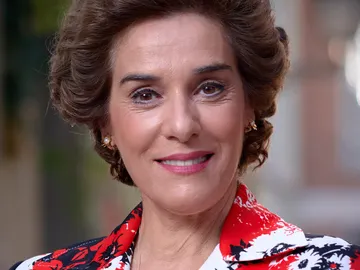 Anabel Alonso es Benigna en 'Amar es para siempre' Anabel Alonso es Benigna en 'Amar es para siempre'