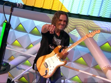 La especial felicitación de Jorge Fernández a la banda tras una canción muy complicada La especial felicitación de Jorge Fernández a la banda tras una canción muy complicada