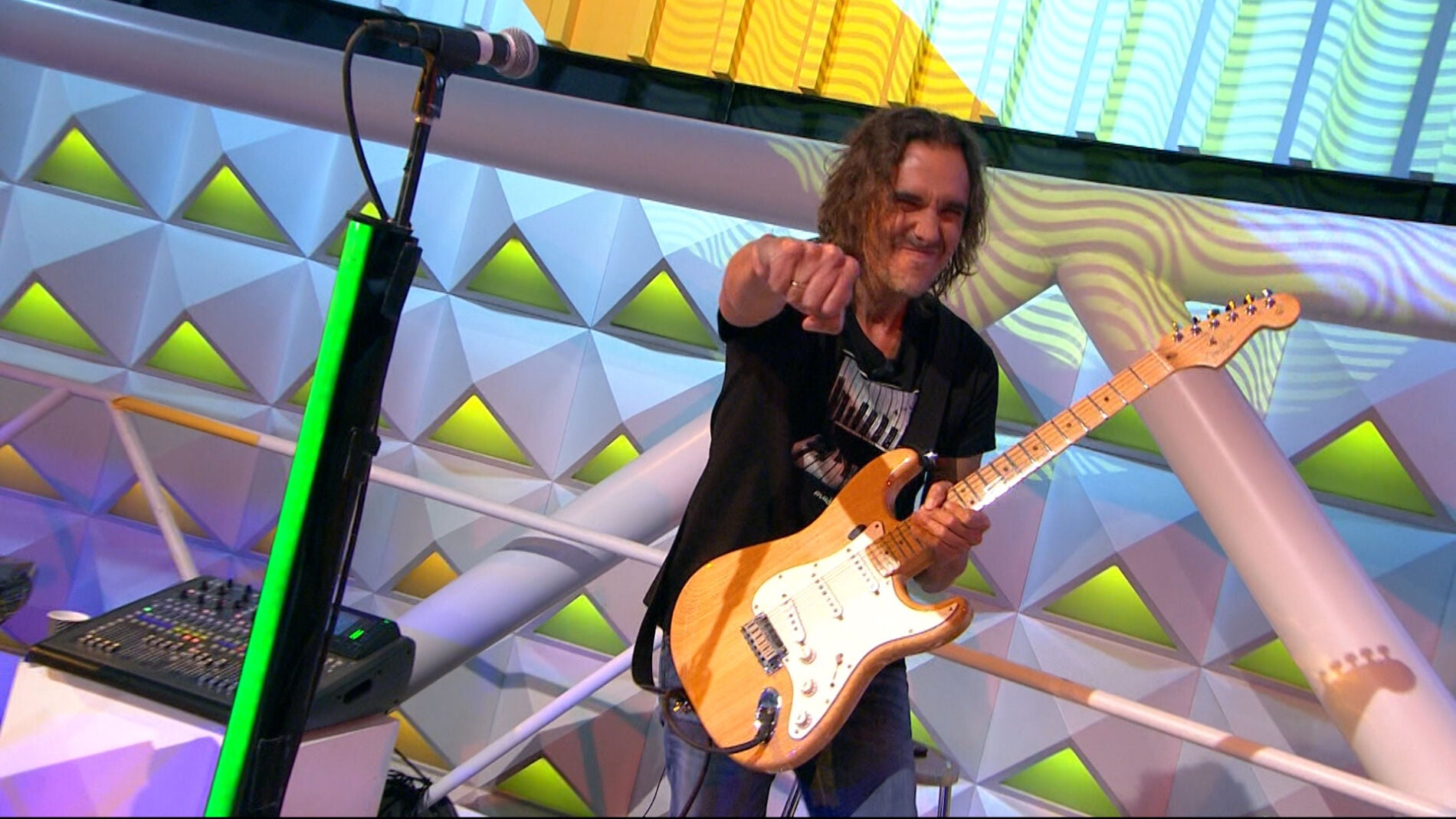 La especial felicitaci&oacute;n de Jorge Fern&aacute;ndez a la banda tras una canci&oacute;n muy complicada