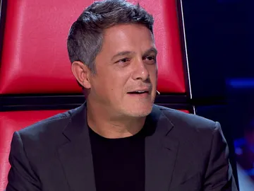 Alejandro Sanz protagoniza un insólito momento con un miembro del público en 'La Voz' Alejandro Sanz protagoniza un insólito momento con un miembro del público en 'La Voz'