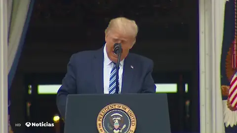 Donald Trump, en su primera entrevista tras salir del hospital por el coronavirus: "Me siento fuerte, no estoy tomando medicamentos" Donald Trump, en su primera entrevista tras salir del hospital por el coronavirus: "Me siento fuerte, no estoy tomando medicamentos"