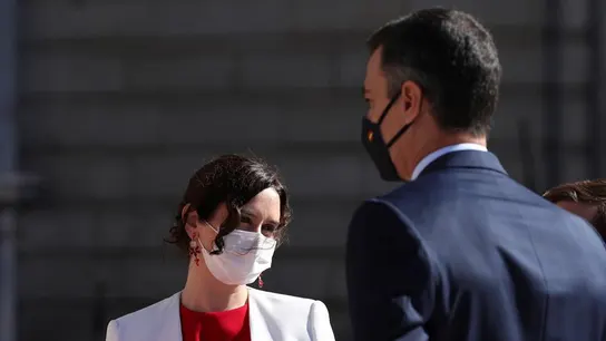 Isabel Díaz Ayuso y Pedro Sánchez, en el acto por el Día de la Fiesta Nacional Isabel Díaz Ayuso y Pedro Sánchez, en el acto por el Día de la Fiesta Nacional