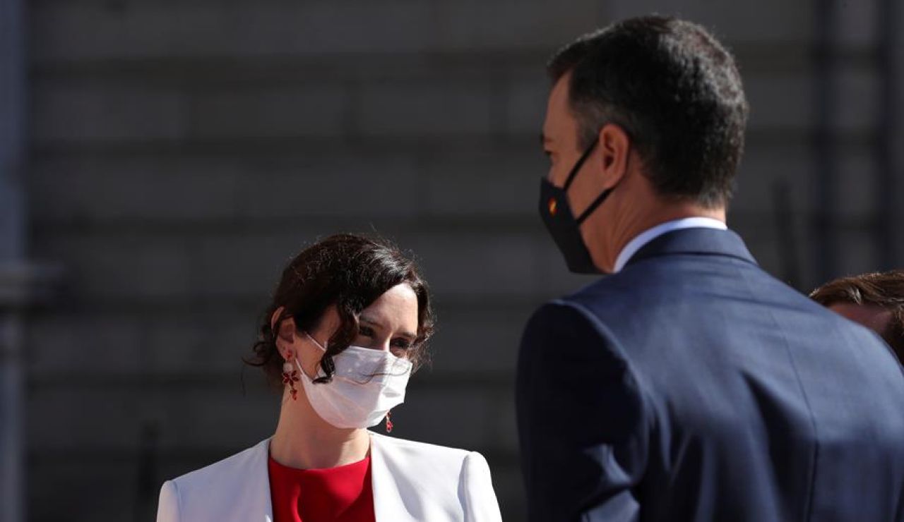 Isabel Díaz Ayuso y Pedro Sánchez, en el acto por el Día de la Fiesta Nacional Isabel Díaz Ayuso y Pedro Sánchez, en el acto por el Día de la Fiesta Nacional