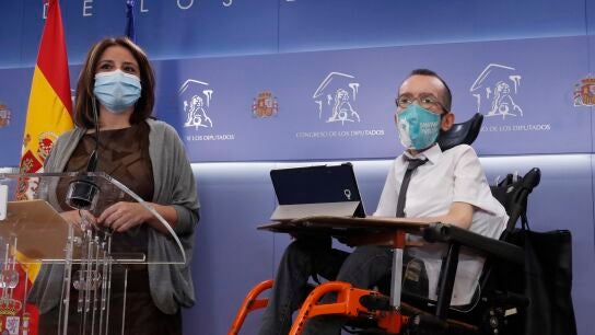 Adriana Lastra y Pablo Echenique