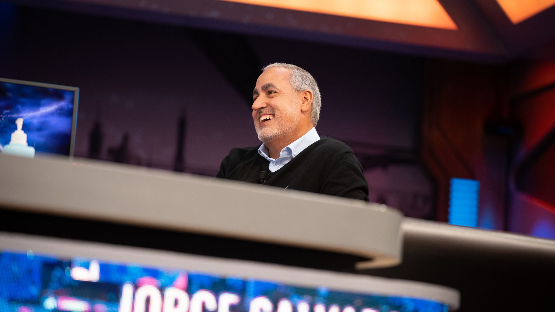 Jorge Salvador y su historia de 'El Hormiguero 3.0' realizado en Chile: "He estado con Pamela Anderson en una habitación de hotel recién salida de la ducha en albornoz"