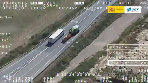 La DGT centra su última campaña de tráfico en las imprudencias de camiones y autobuses al volante La DGT centra su última campaña de tráfico en las imprudencias de camiones y autobuses al volante