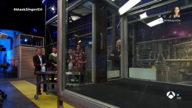 Fuego real en 'El Hormiguero 3.0': ¿Se puede usar papel higiénico como chaleco antibalas?
