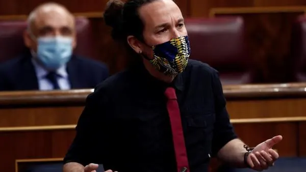 Imagen de Pablo Iglesias en la sesi&oacute;n de control al Gobierno