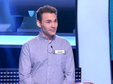 Arturo Valls se rinde ante el mejor concursante de la prueba ‘Vaya lío’ en la historia de ‘¡Ahora caigo!’ Arturo Valls se rinde ante el mejor concursante de la prueba ‘Vaya lío’ en la historia de ‘¡Ahora caigo!’