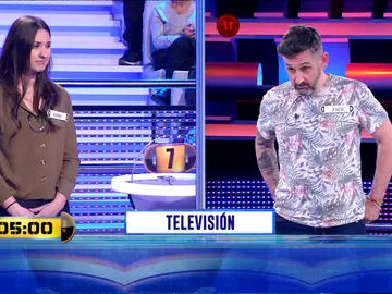 Duelo final de infarto con un ‘Adivina’ sobre televisión: todo o nada en ‘¡Ahora caigo!’ Duelo final de infarto con un ‘Adivina’ sobre televisión: todo o nada en ‘¡Ahora caigo!’