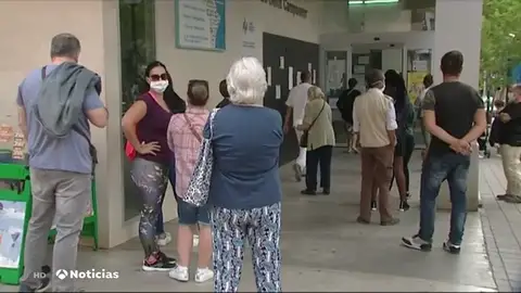 Los pacientes de atención primaria "se desesperan" y los médicos piden refuerzos Los pacientes de atención primaria "se desesperan" y los médicos piden refuerzos