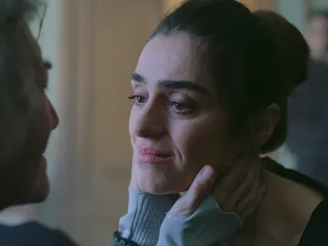 Julia, reconocida ante la madre de Carlos: “Yo sé que tú eres Julia” Julia, reconocida ante la madre de Carlos: “Yo sé que tú eres Julia”