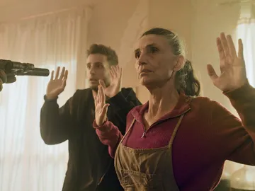 El chivatazo de Begoña destroza el colmado de Emilia El chivatazo de Begoña destroza el colmado de Emilia