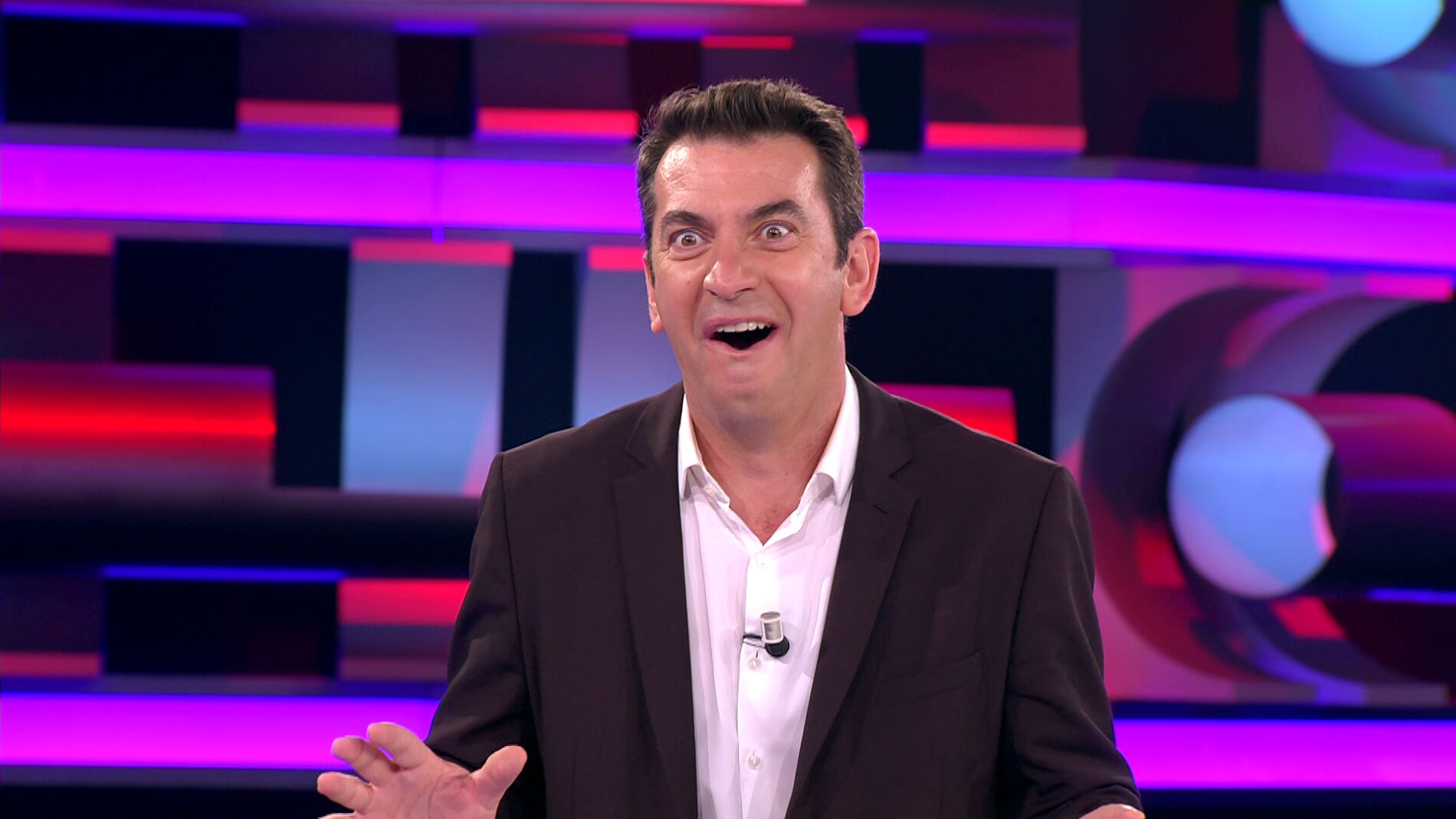 &ldquo;Te va a molar&rdquo;: Arturo Valls, maravillado con el apodo y los apellidos de un concursante de &lsquo;&iexcl;Ahora caigo!&rsquo; 