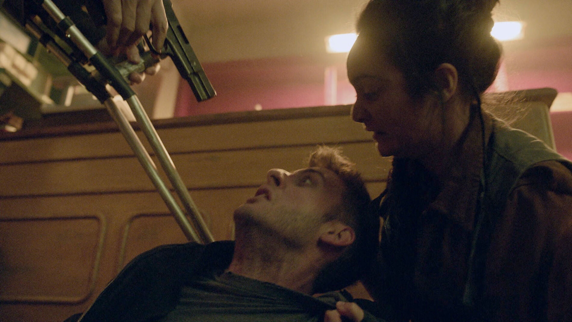 Iris y su padre, dispuestos a matar a &Aacute;lex: &ldquo;Por tu culpa ha muerto gente inocente&rdquo;