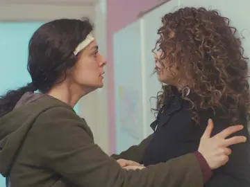 La dificultad especial de doblar a Bahar y Sirin en 'Mujer': "Tienen tantos matices, tantos colores, que es un regalo" La dificultad especial de doblar a Bahar y Sirin en 'Mujer': "Tienen tantos matices, tantos colores, que es un regalo"