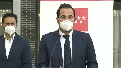Ignacio Aguado pronostica medidas más duras en Madrid para bajar la incidencia de contagios de 450 a 25 contagios en Navidad Ignacio Aguado pronostica medidas más duras en Madrid para bajar la incidencia de contagios de 450 a 25 contagios en Navidad