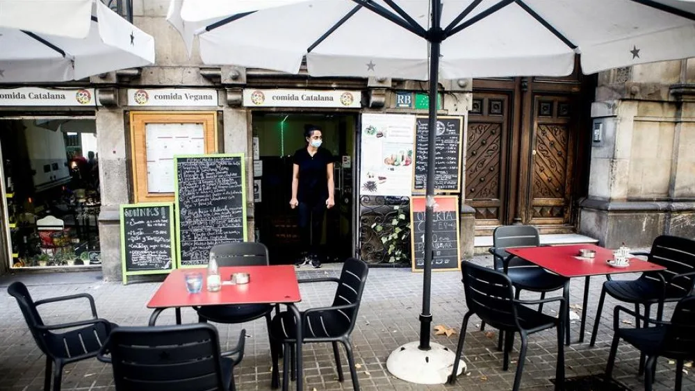 Cataluña no espera la decisión del TSJC y cierra la hostelería Cataluña no espera la decisión del TSJC y cierra la hostelería