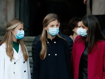 La princesa Leonor, la infanta Sofía y la reina Letizia La princesa Leonor, la infanta Sofía y la reina Letizia