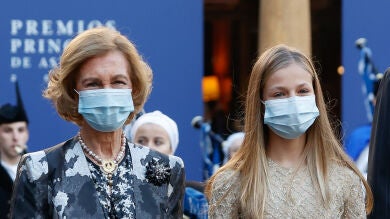 El look más elegante y diferente de la princesa Leonor con brillos y tacones para los Premios Princesa de Asturias