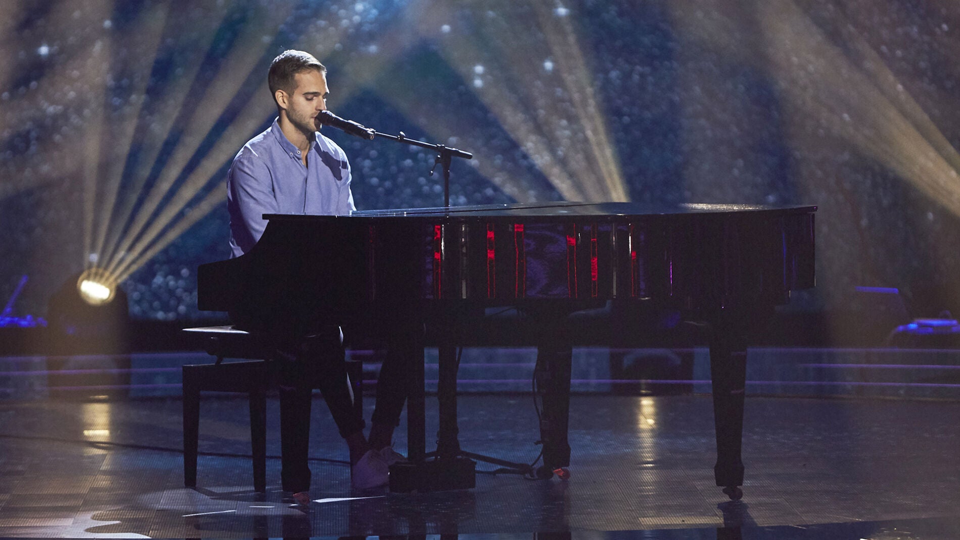 Adam Ainouz emociona interpretando &lsquo;I&rsquo;m not the only one&rsquo; de Sam Smith en las Audiciones a ciegas de &lsquo;La Voz&rsquo;