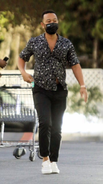 Un devastado John Legend tras perder a su hijo 