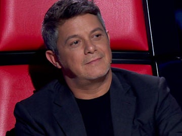 Una talent pierde los nervios cuando Alejandro Sanz se gira en 'La Voz'