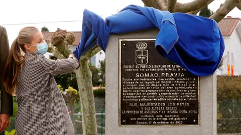 La princesa Leonor descubre la placa que distingue a Somao como pueblo ejemplar de Asturias 2020 La princesa Leonor descubre la placa que distingue a Somao como pueblo ejemplar de Asturias 2020