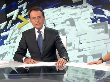 Matías Prats y Mónica Carillo en Antena 3 Noticias Fin de Semana